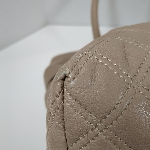 Marc Jacobs Bruna Tan Quilted Leather Handbag, Gold Hardware - Picture 14 of 17